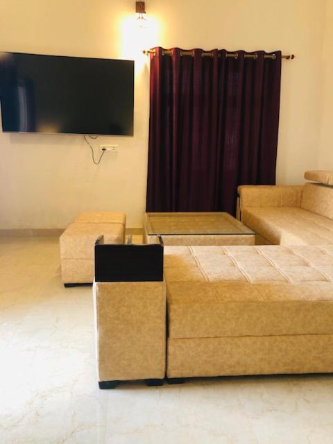 Ferienwohnung Tattva 2 Varanasi Exterior foto