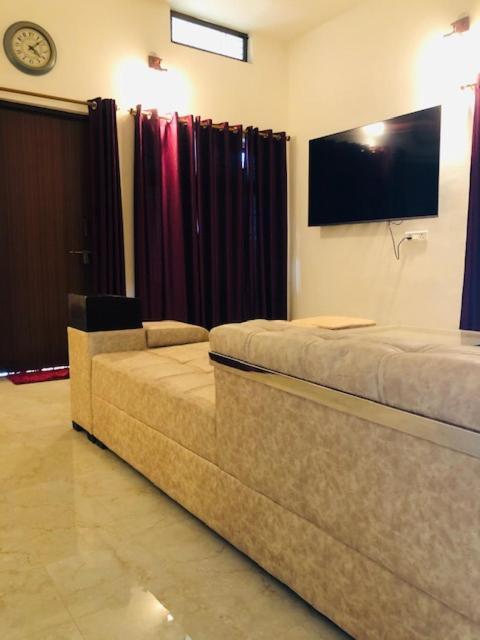 Ferienwohnung Tattva 2 Varanasi Exterior foto